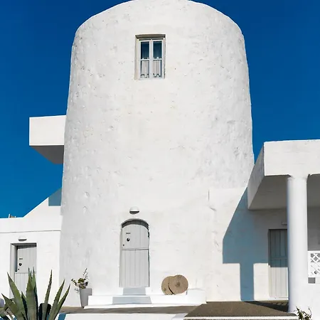 The Windmill 3* Kímolos