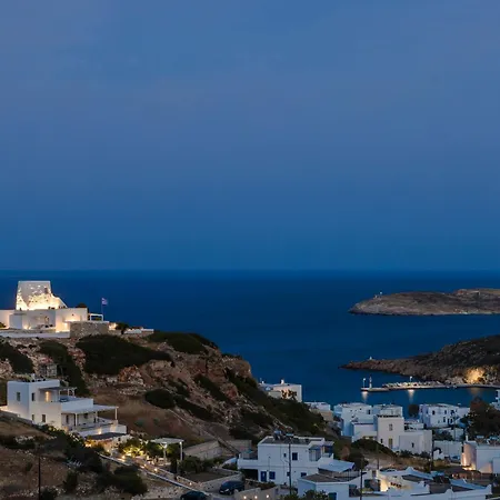 The Windmill 3* Kímolos