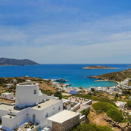 The Windmill 3* Kímolos