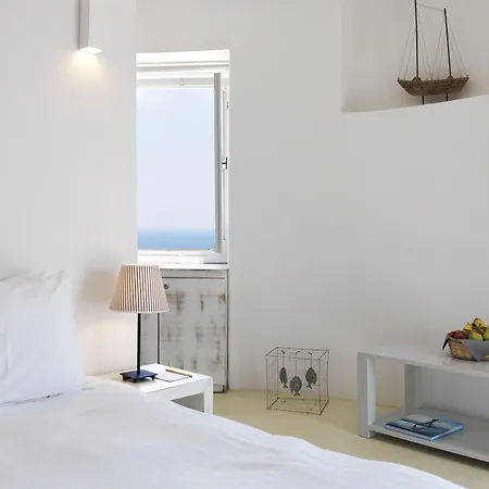 The Windmill 3* Kímolos