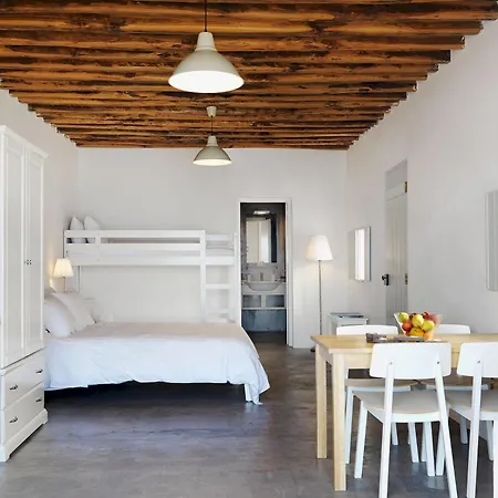 The Windmill 3* Kimolos