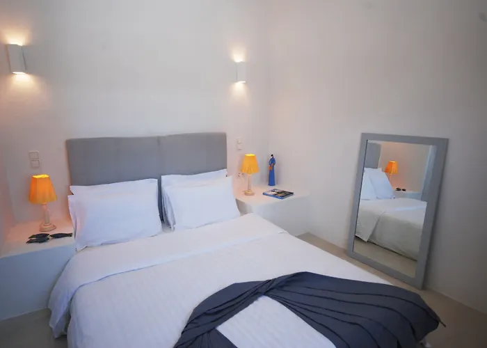 The Windmill 3* Kímolos