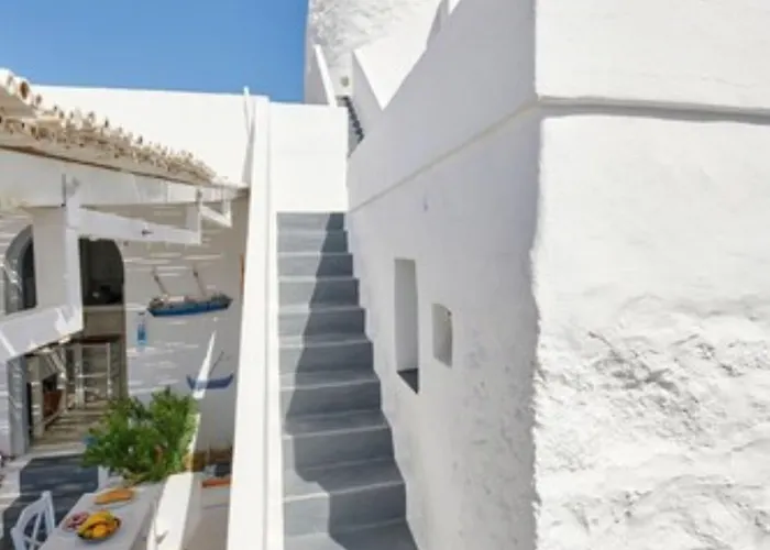 The Windmill Kímolos